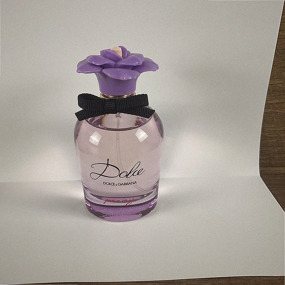 Dolce Peony by Dolce & Gabbana 2.5oz Eau De Perfume for Women New In White Box